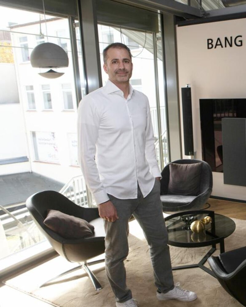 Thomas Lauritz, Store Manager Bang & Olufsen Frankfurt, im Store
